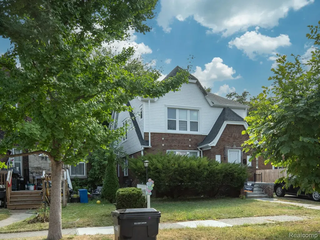 326 Eastlawn Street Detroit City MI 48215