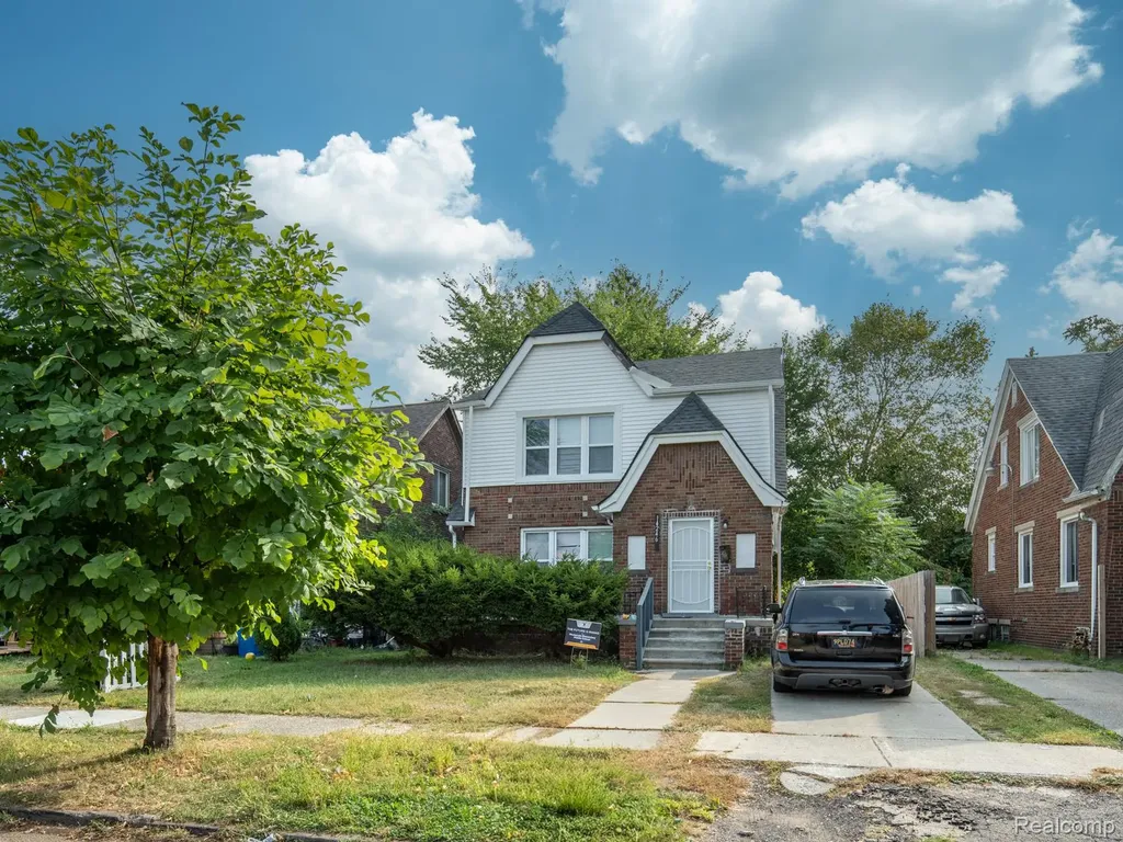 326 Eastlawn Street Detroit City MI 48215