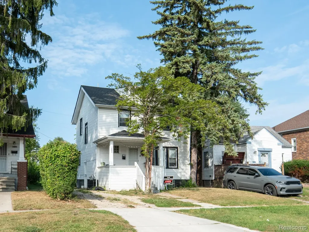 326 Eastlawn Street Detroit City MI 48215