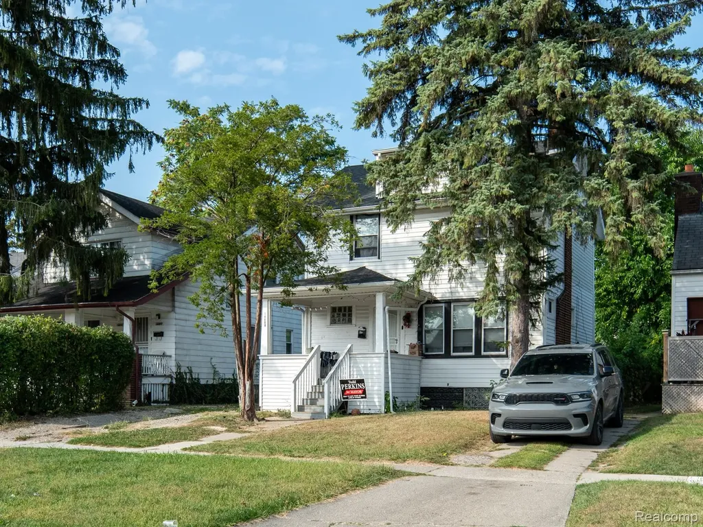 326 Eastlawn Street Detroit City MI 48215
