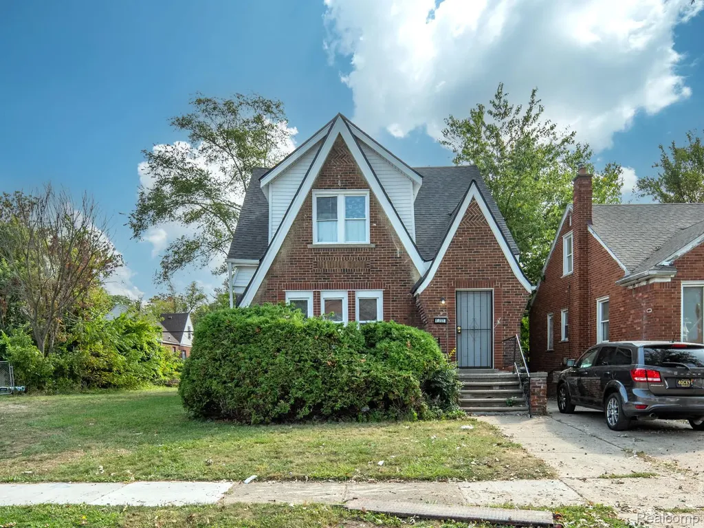 326 Eastlawn Street Detroit City MI 48215