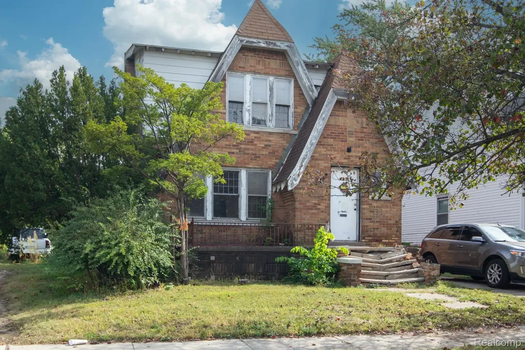326 Eastlawn Street Detroit City MI 48215