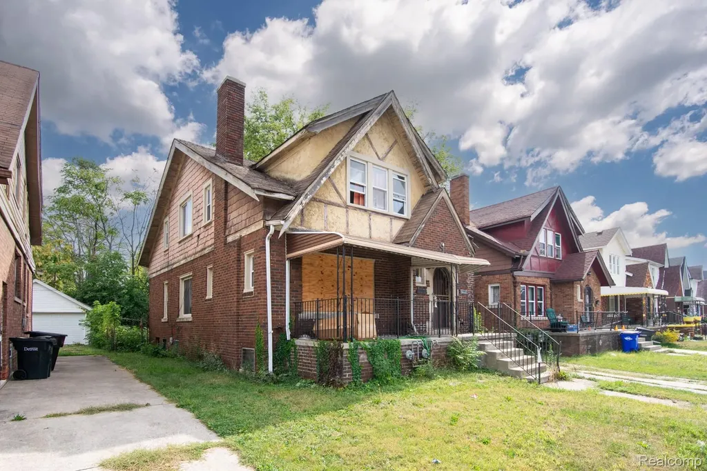 326 Eastlawn Street Detroit City MI 48215