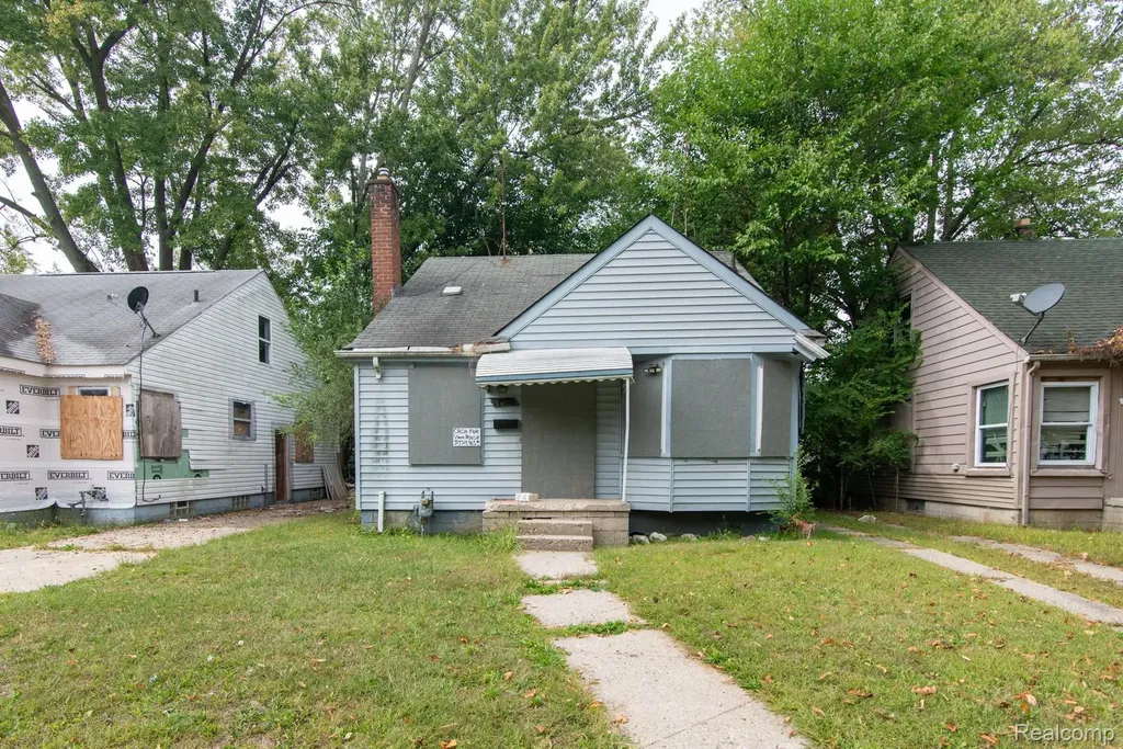 326 Eastlawn Street Detroit City MI 48215