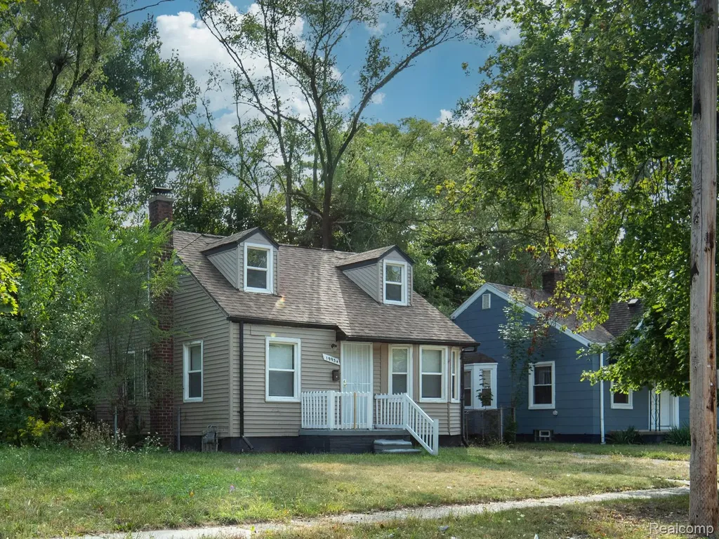 326 Eastlawn Street Detroit City MI 48215