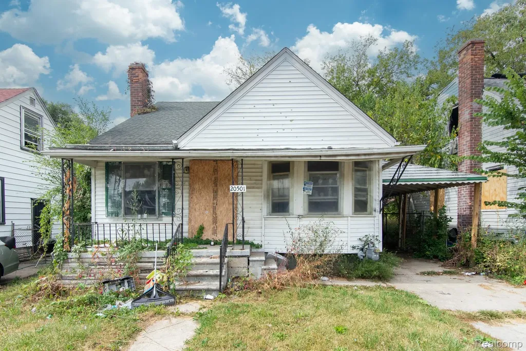326 Eastlawn Street Detroit City MI 48215