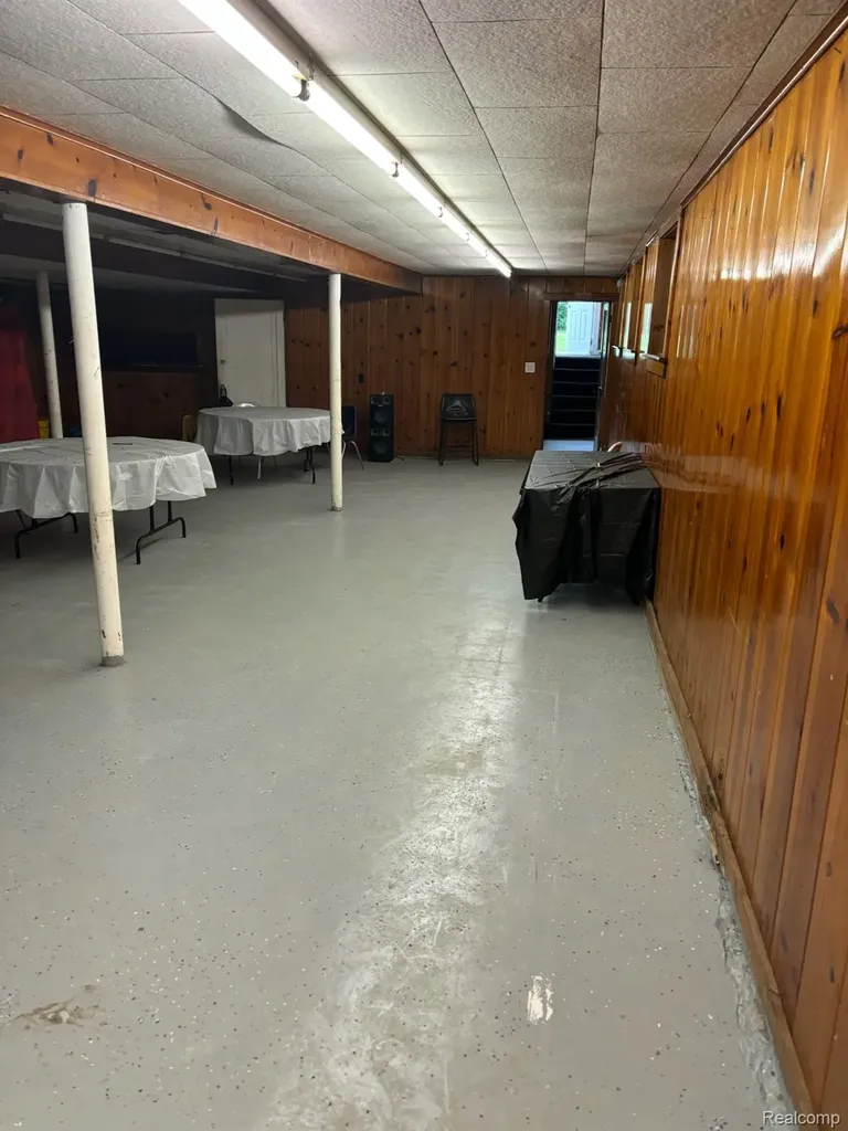 1433 Mabel Avenue Flint City MI 48506