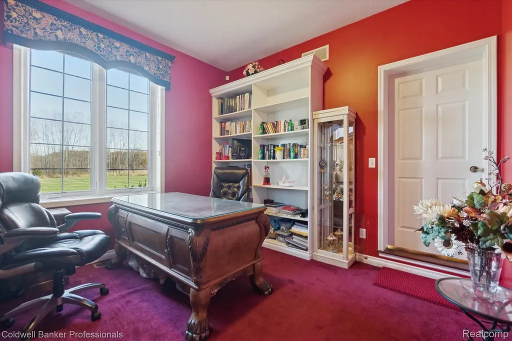 13065 White Oaks Argentine Township MI 48436