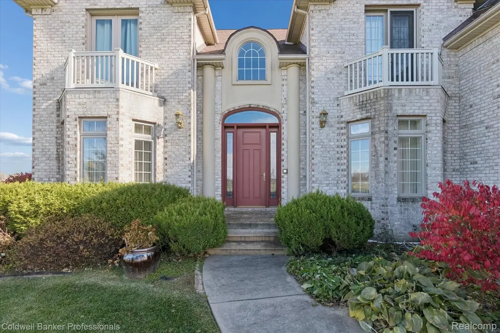 13065 White Oaks Argentine Township MI 48436
