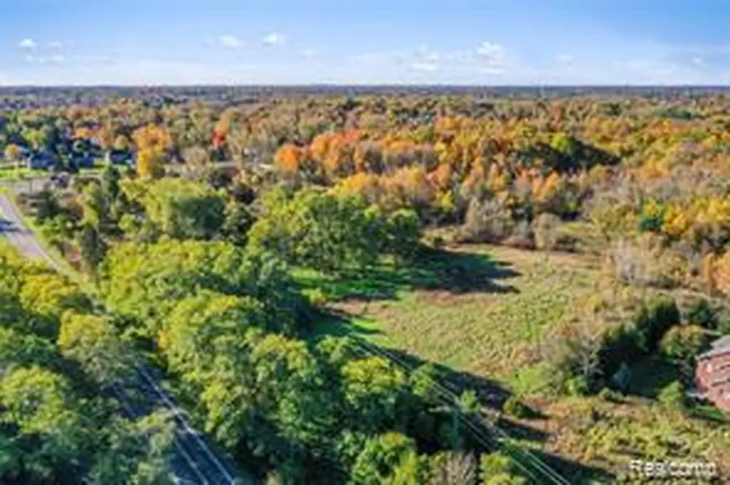 0000 Hiller Road West Bloomfield Charter Township MI 48324