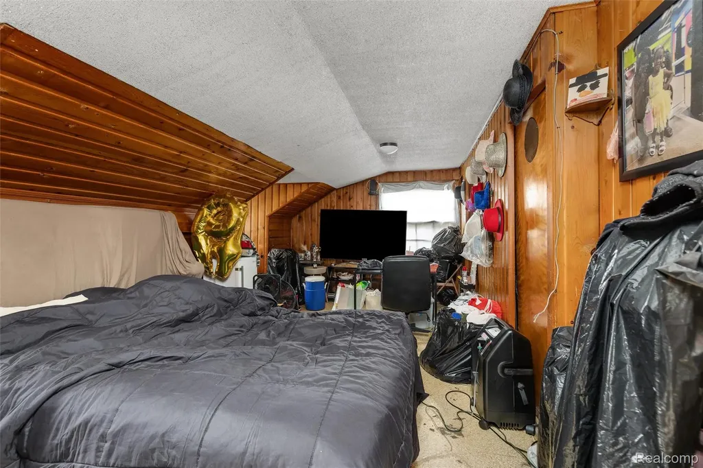 18247 Ashton Avenue Detroit City MI 48219
