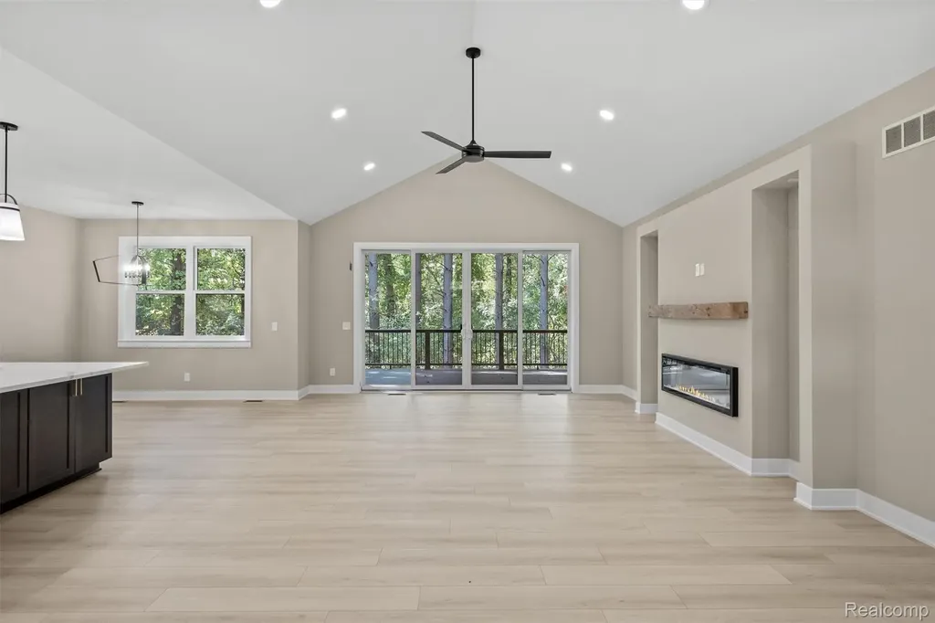3743 Kerriel Court Commerce Charter Township MI 48382