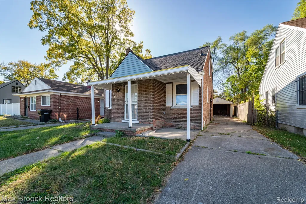 9327 Schaefer Highway Detroit City MI 48228