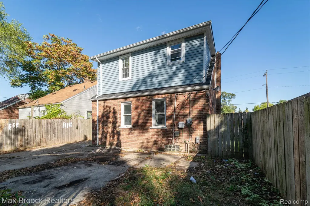 9327 Schaefer Highway Detroit City MI 48228