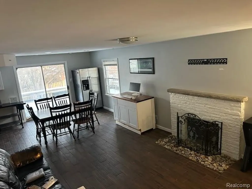 5900 N Hagadorn Road East Lansing City MI 48823