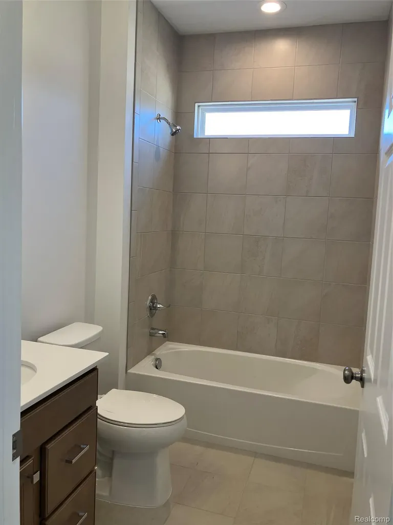 61611 Empire Road Lyon Charter Township MI 48178