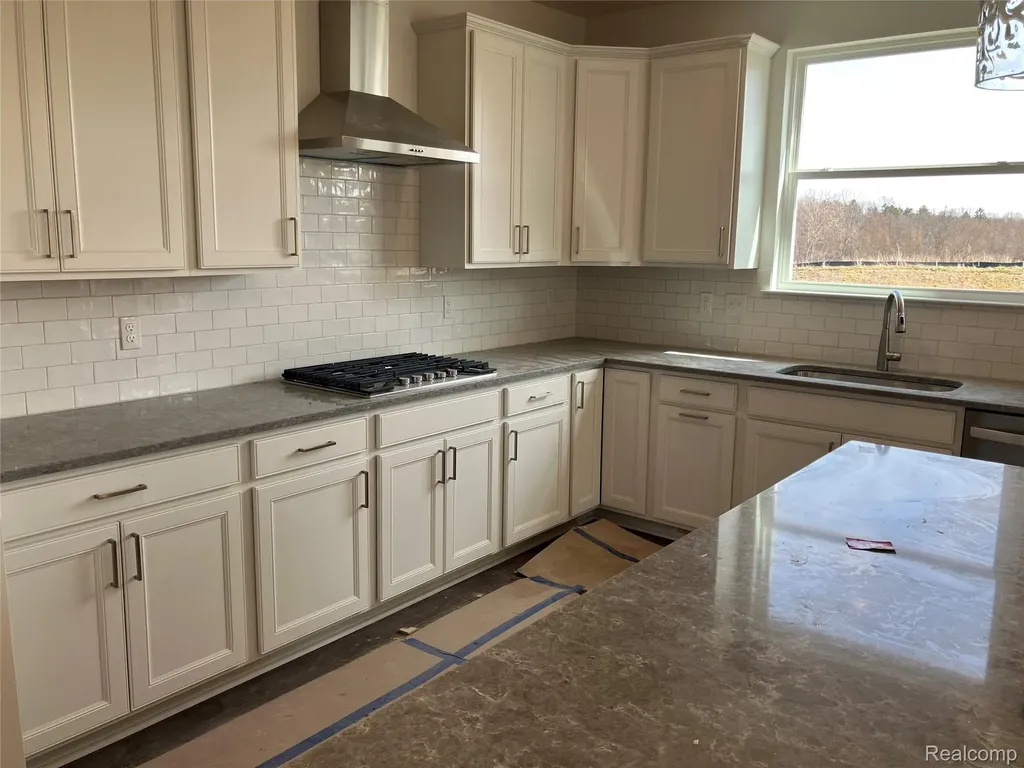 61611 Empire Road Lyon Charter Township MI 48178