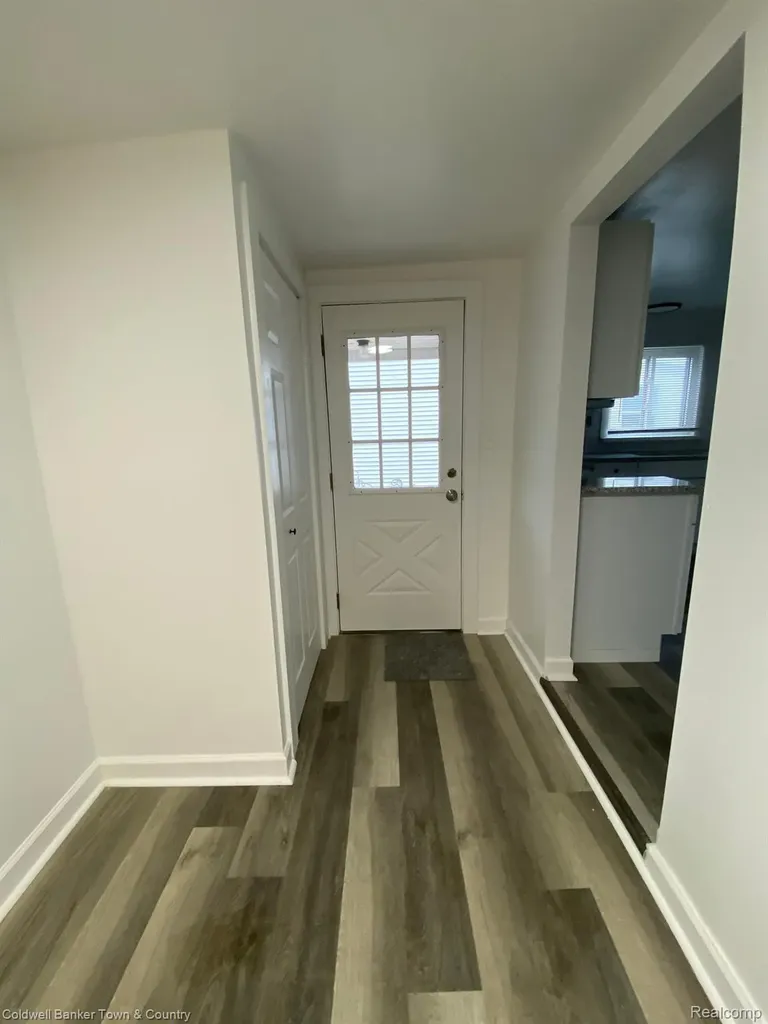 4031 Hillcrest Highland Charter Township MI 48356