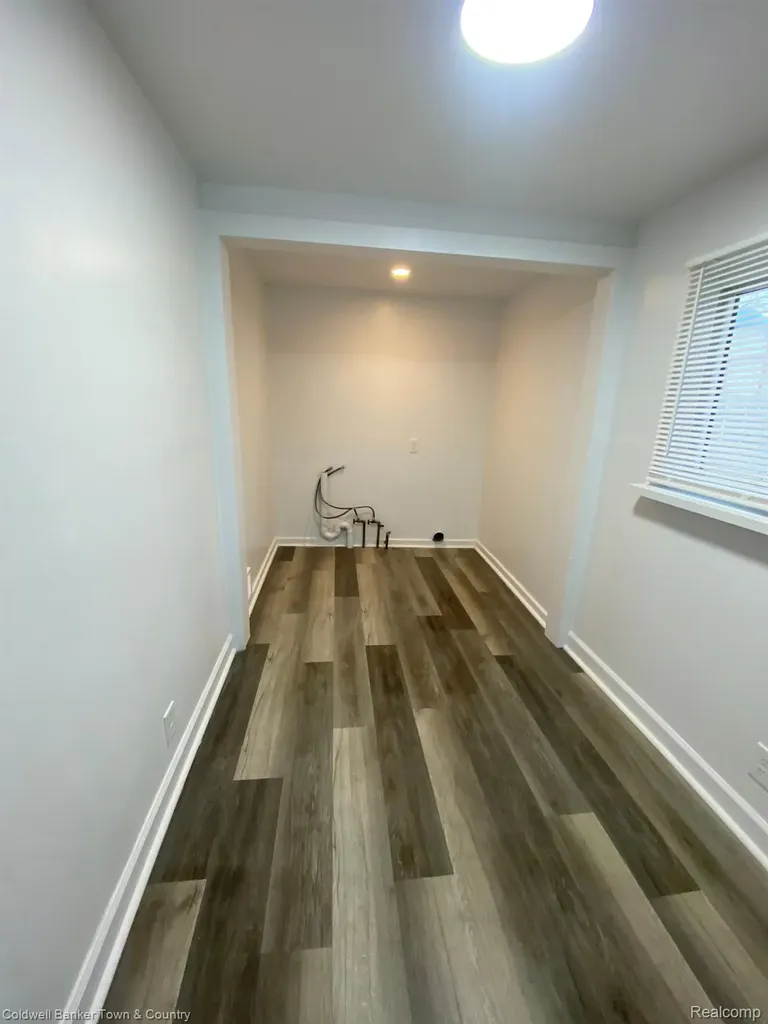 4031 Hillcrest Highland Charter Township MI 48356