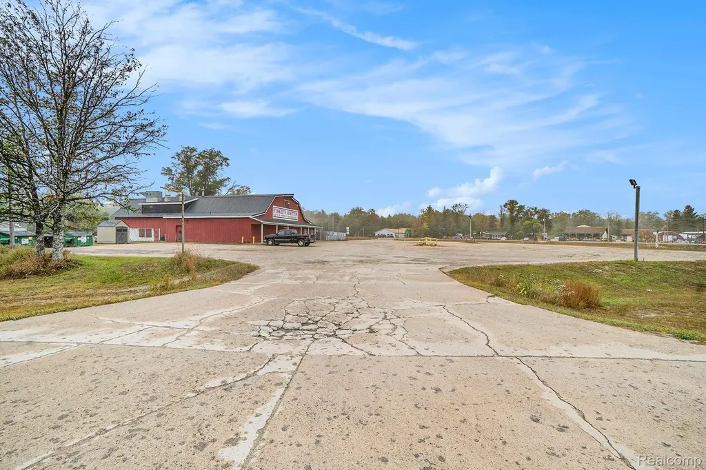 6811 W M 72 Grayling Charter Township MI 49738