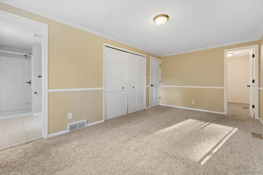3801 Glen Hills Drive Hartland Township MI 48353