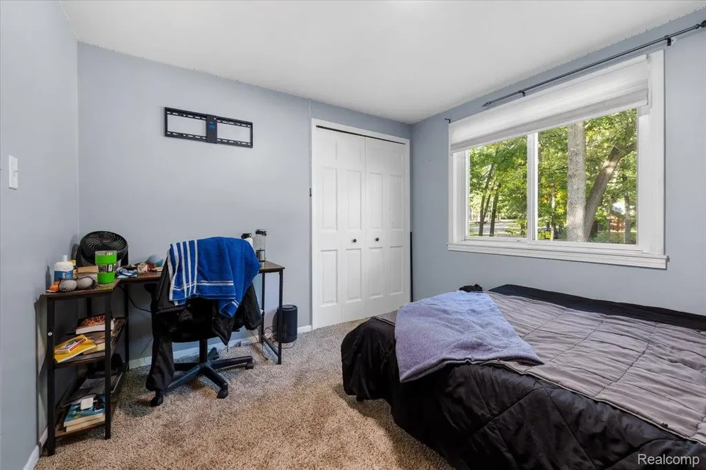 3801 Glen Hills Drive Hartland Township MI 48353