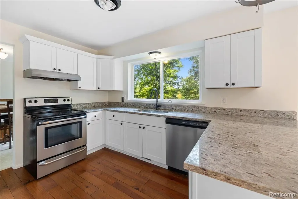 3801 Glen Hills Drive Hartland Township MI 48353