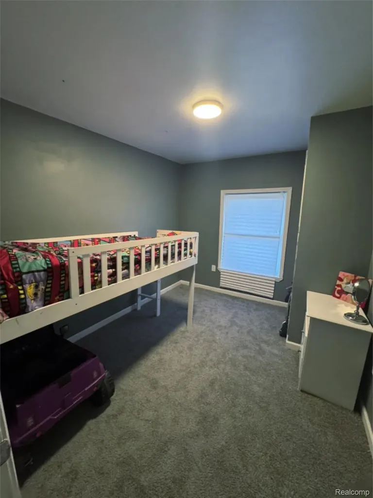 15571 Fenton Redford Charter Township MI 48239