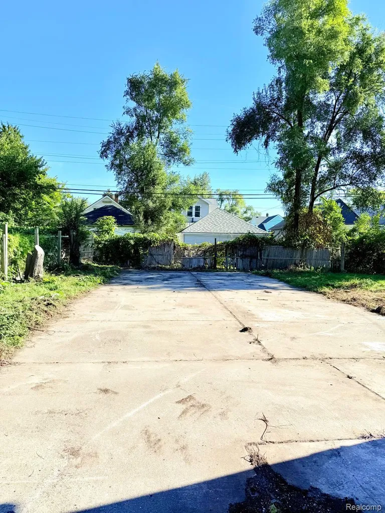 5518 Harold Street Hamtramck City MI 48212