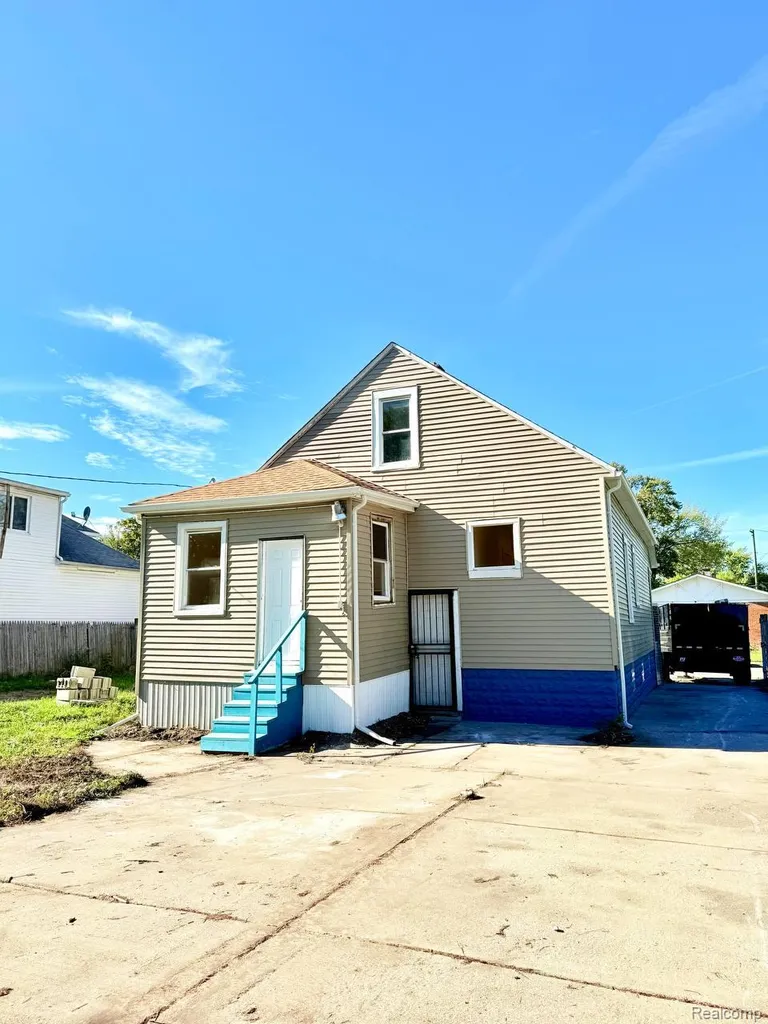 5518 Harold Street Hamtramck City MI 48212