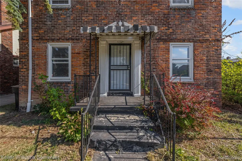 12375 E Outer Drive Detroit City MI 48224