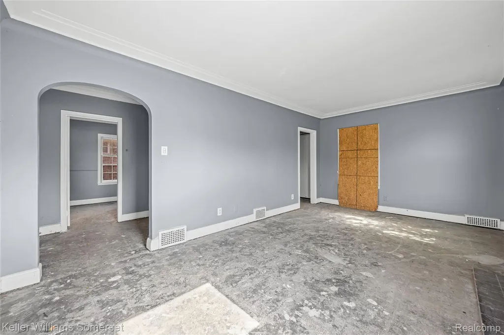 12375 E Outer Drive Detroit City MI 48224