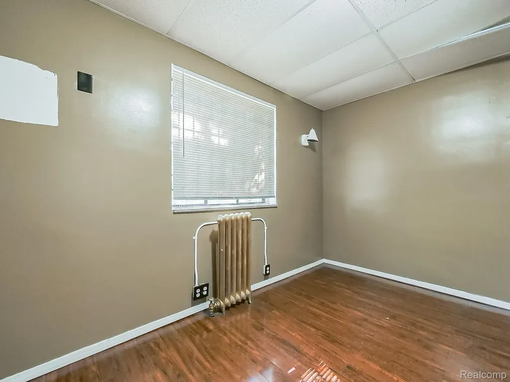 491 E Grand Boulevard Detroit City MI 48207