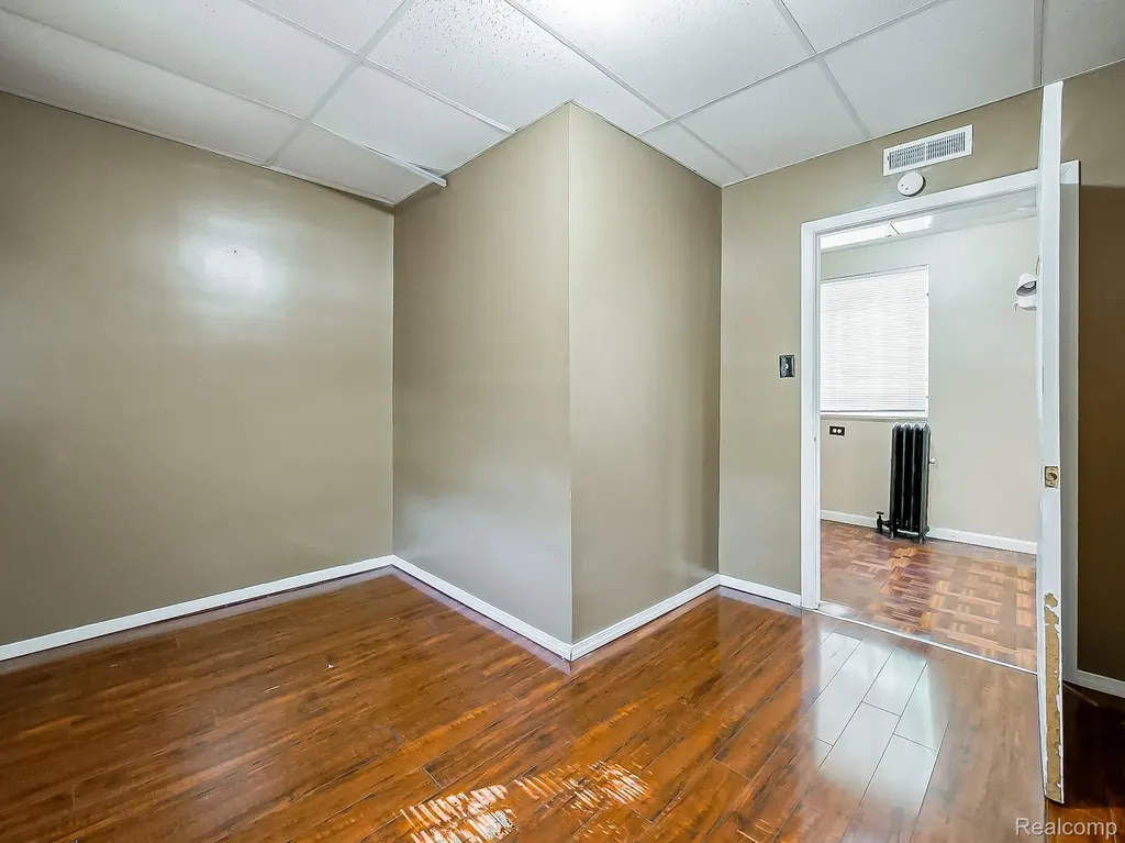 491 E Grand Boulevard Detroit City MI 48207