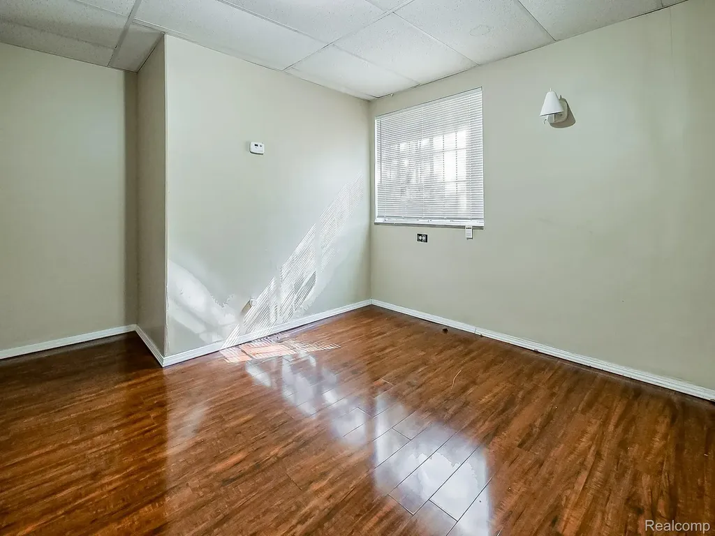 491 E Grand Boulevard Detroit City MI 48207