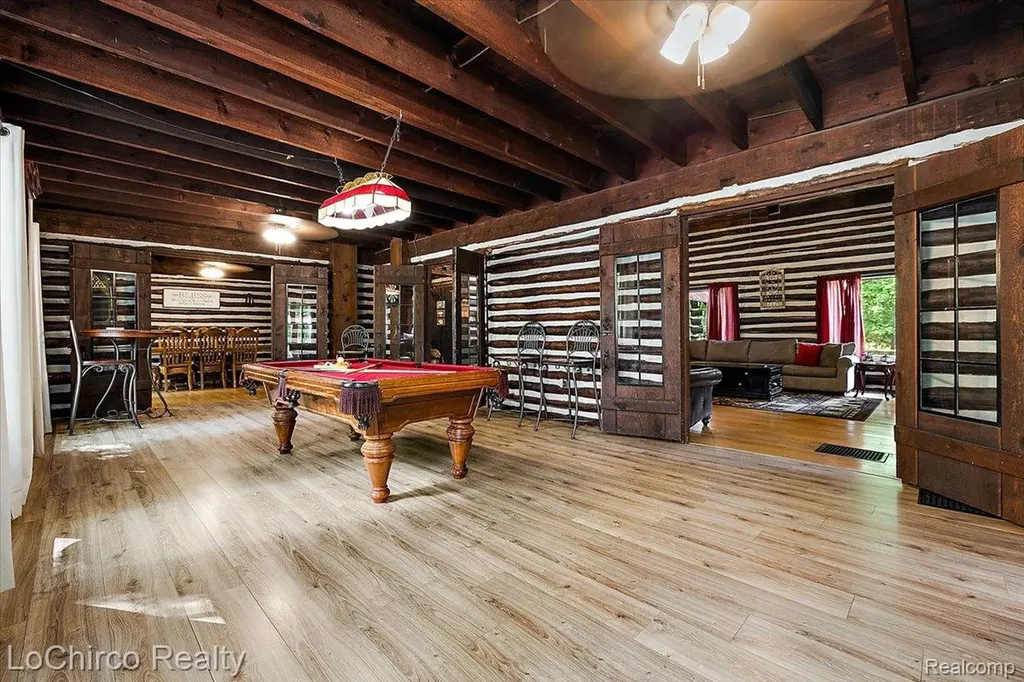 8646 Thendara Boulevard Independence Charter Township MI 48348