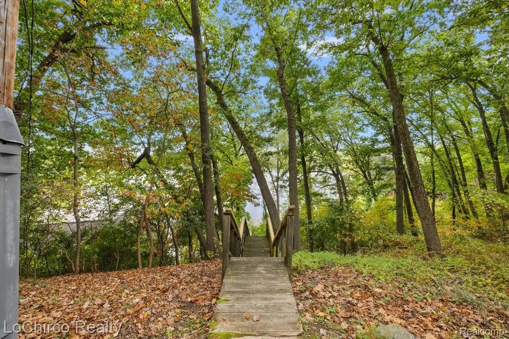 8646 Thendara Boulevard Independence Charter Township MI 48348