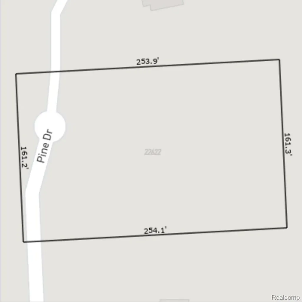 22622 Pine Drive Lyon Charter Township MI 48178