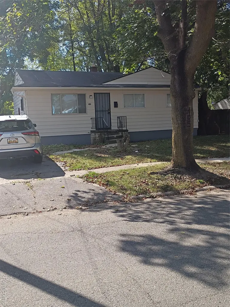 405 W Bundy Avenue Flint City MI 48505
