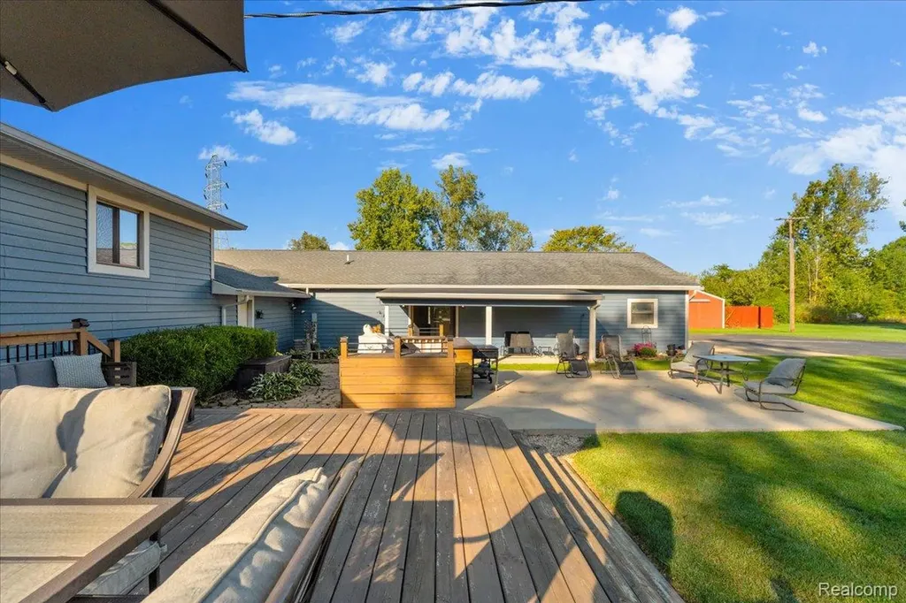 27520 West Road Huron Charter Township MI 48164