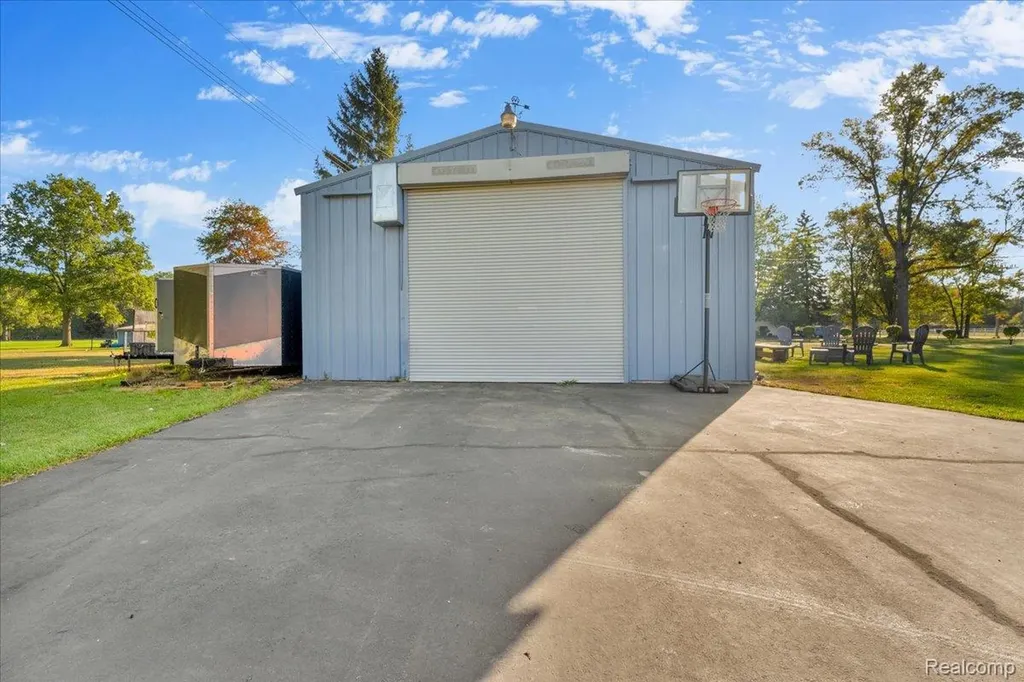 27520 West Road Huron Charter Township MI 48164