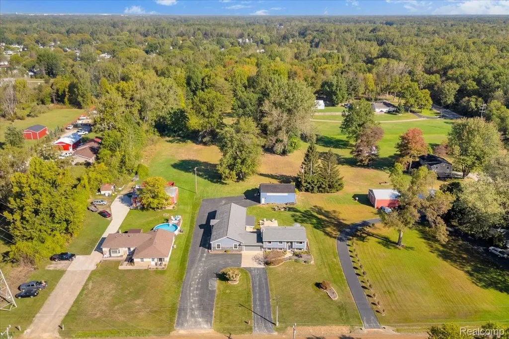 27520 West Road Huron Charter Township MI 48164