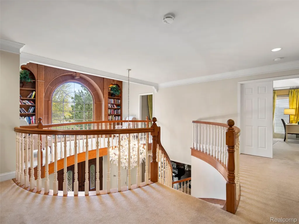 5724 Murfield Drive Rochester City MI 48306