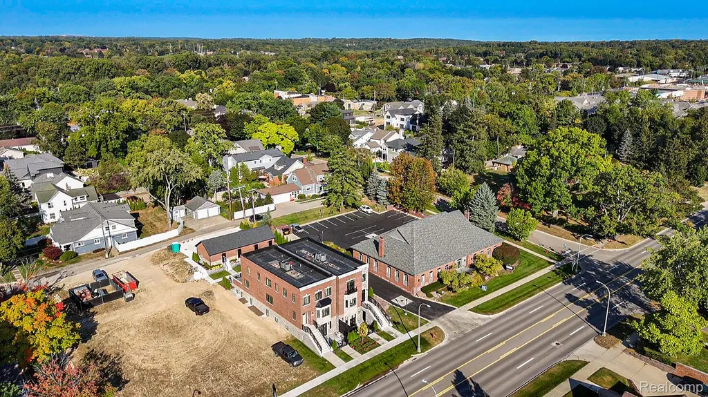 1219 N Main Street Rochester City MI 48307