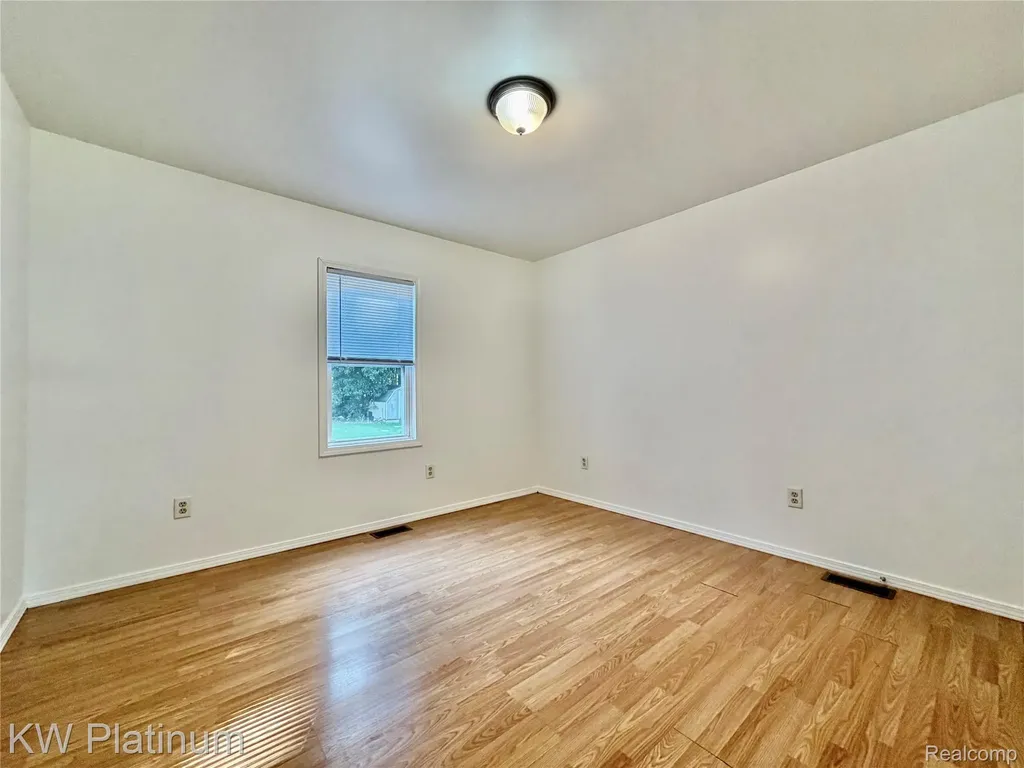 6493 Benoit Road Clay Township MI 48001
