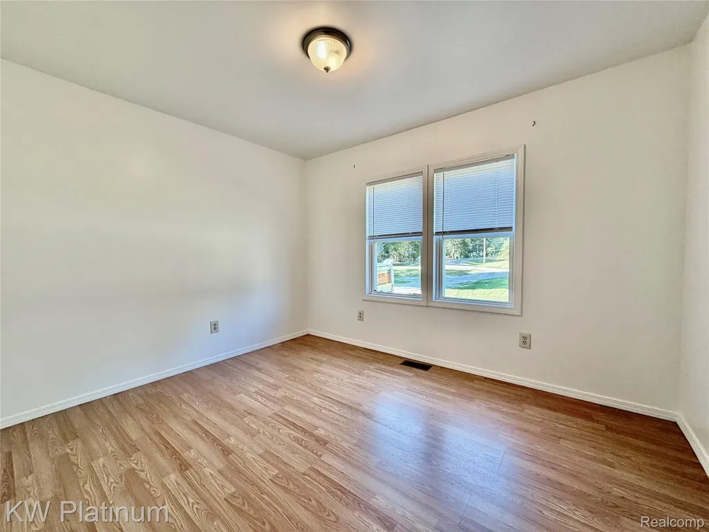 6493 Benoit Road Clay Township MI 48001