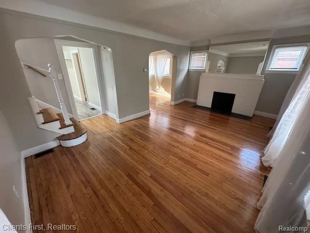 18467 Santa Rosa Drive Detroit City MI 48221