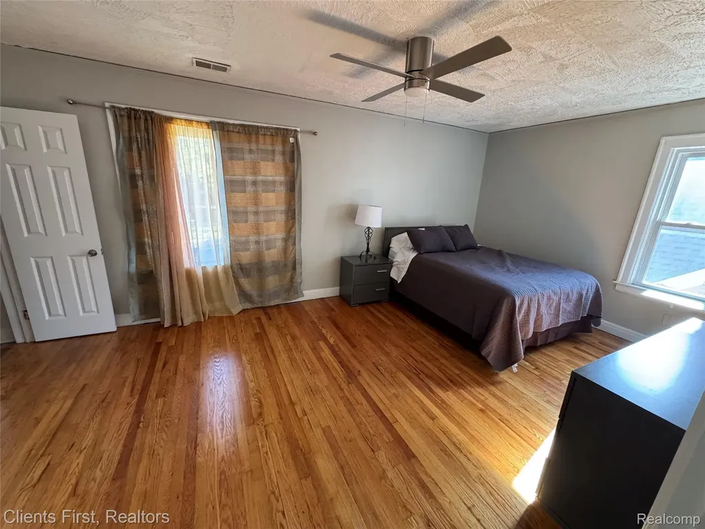 18467 Santa Rosa Drive Detroit City MI 48221