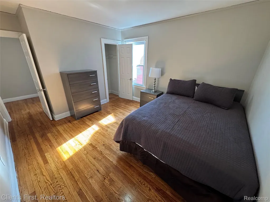 18467 Santa Rosa Drive Detroit City MI 48221