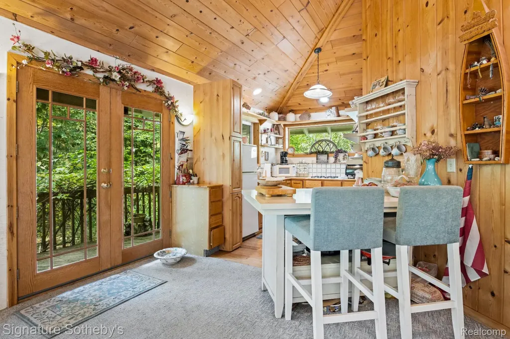 11436 Lakeview Road NE Kalkaska Township MI 49646
